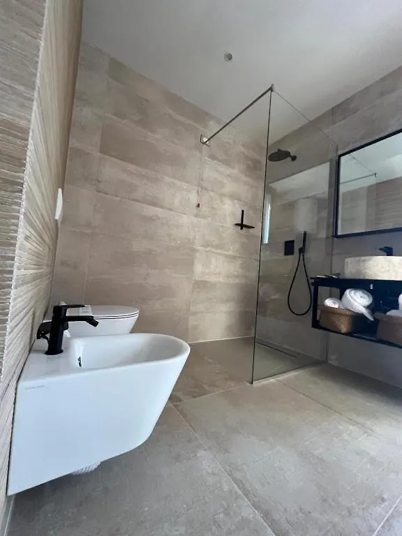 Luxury Rooftop Suites By Blumont Durres Shkallnur